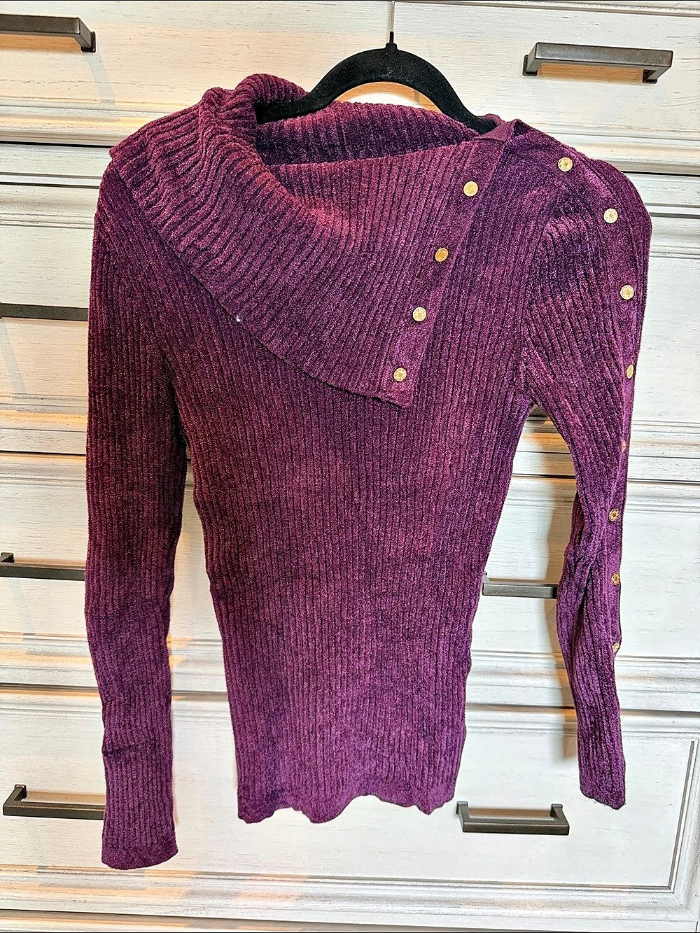 White House Black Market Purple Sweater Size Small Like New
